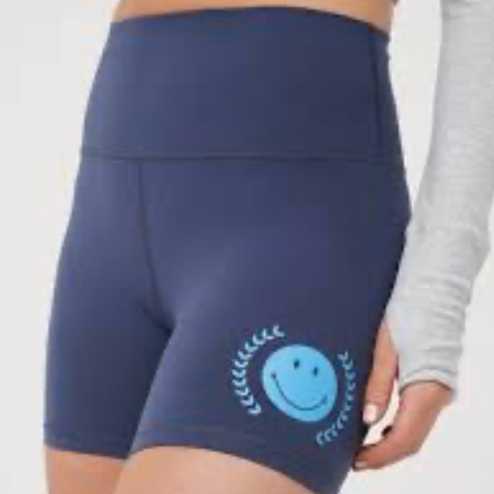 Aerie OFFLINE By Aerie The Hugger High Waisted Bike Shorts Size Large